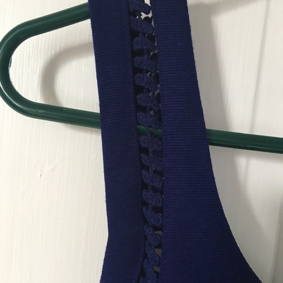 Blue cut-out strap dress - Picture 2 of 5